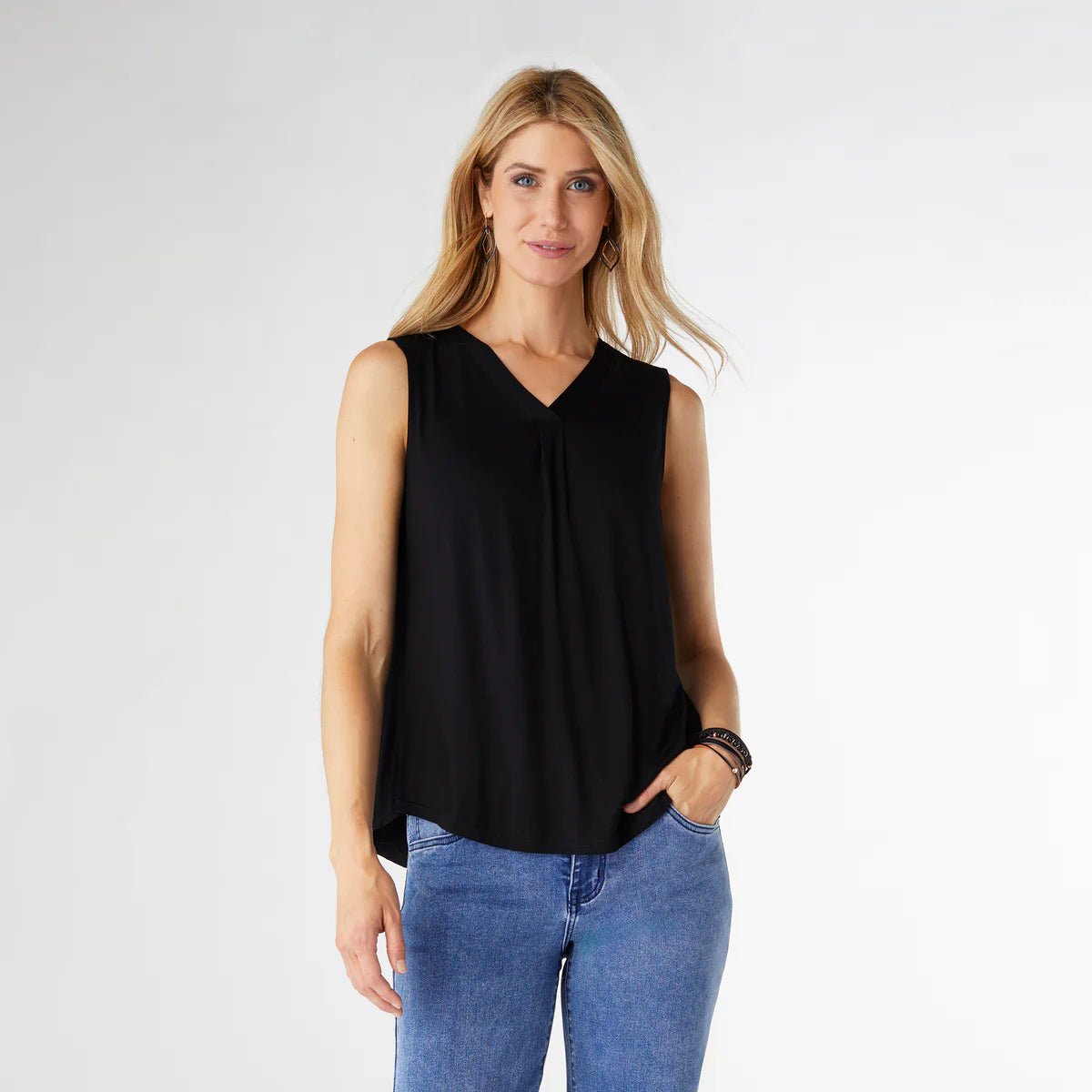 Black Pleat Back V-Neck Tee