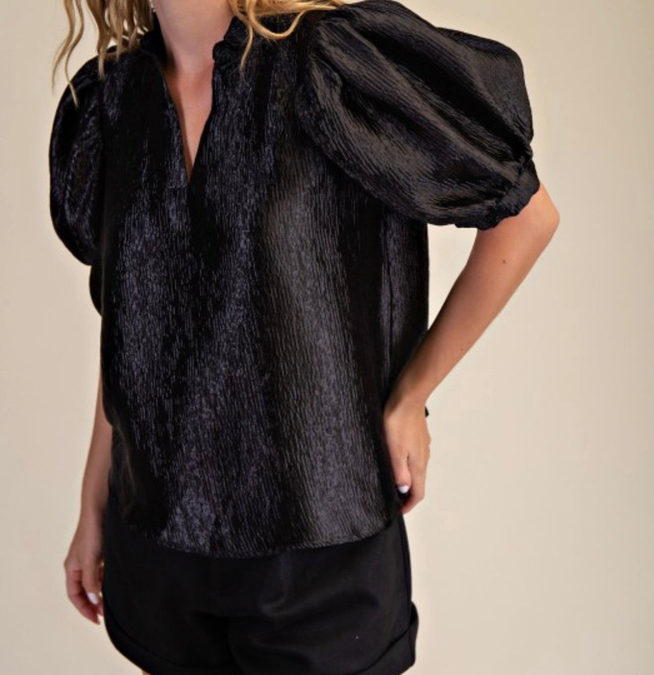 Ruffle V-Neck Puff Sleeve Top in Black