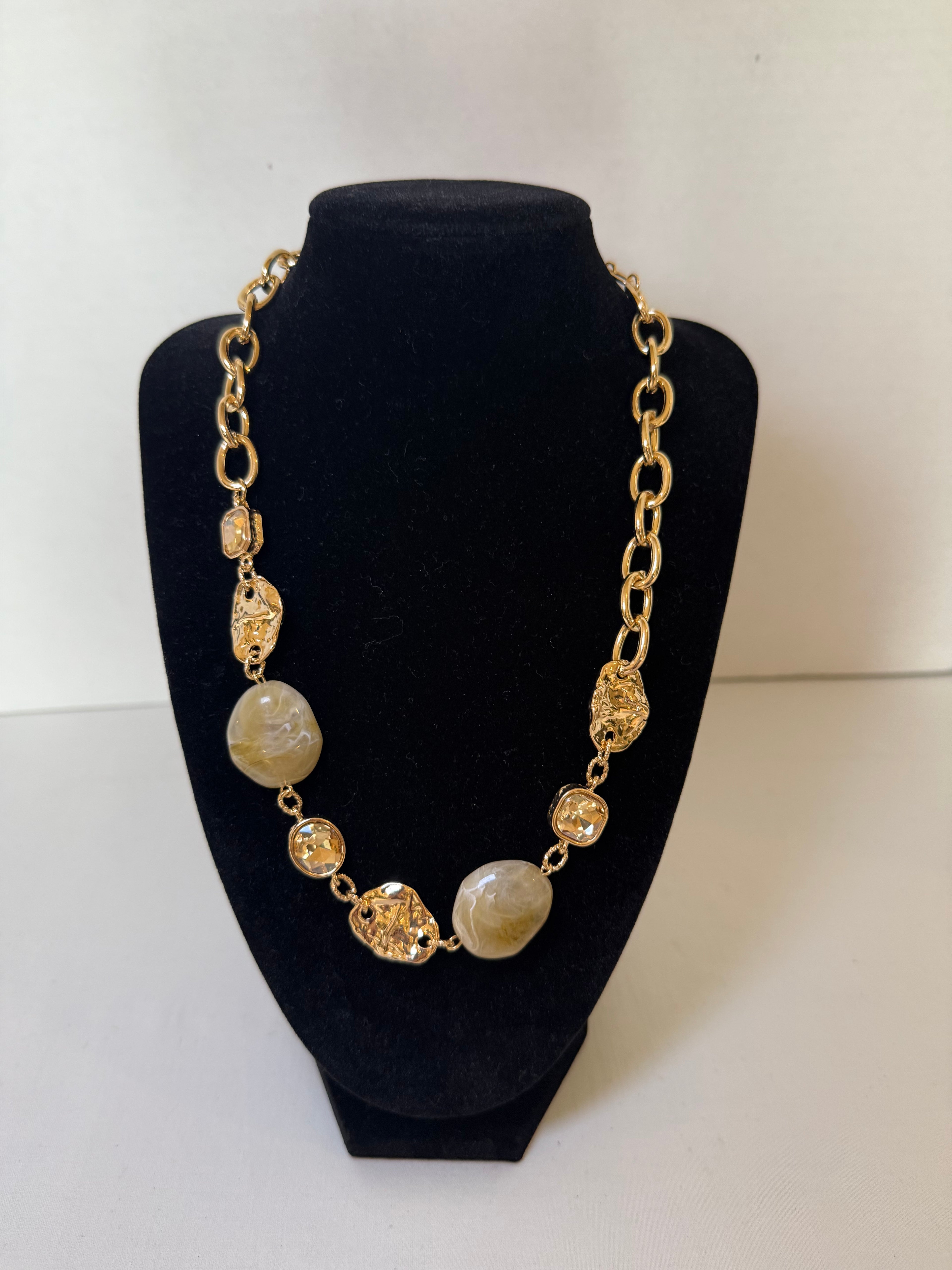 Faceted Clear Stone & Acrylic Bead Chain Necklace – Nude