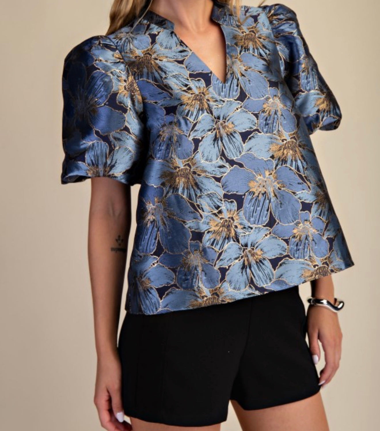 V-Neck Puff Sleeve Top in Blue & Black