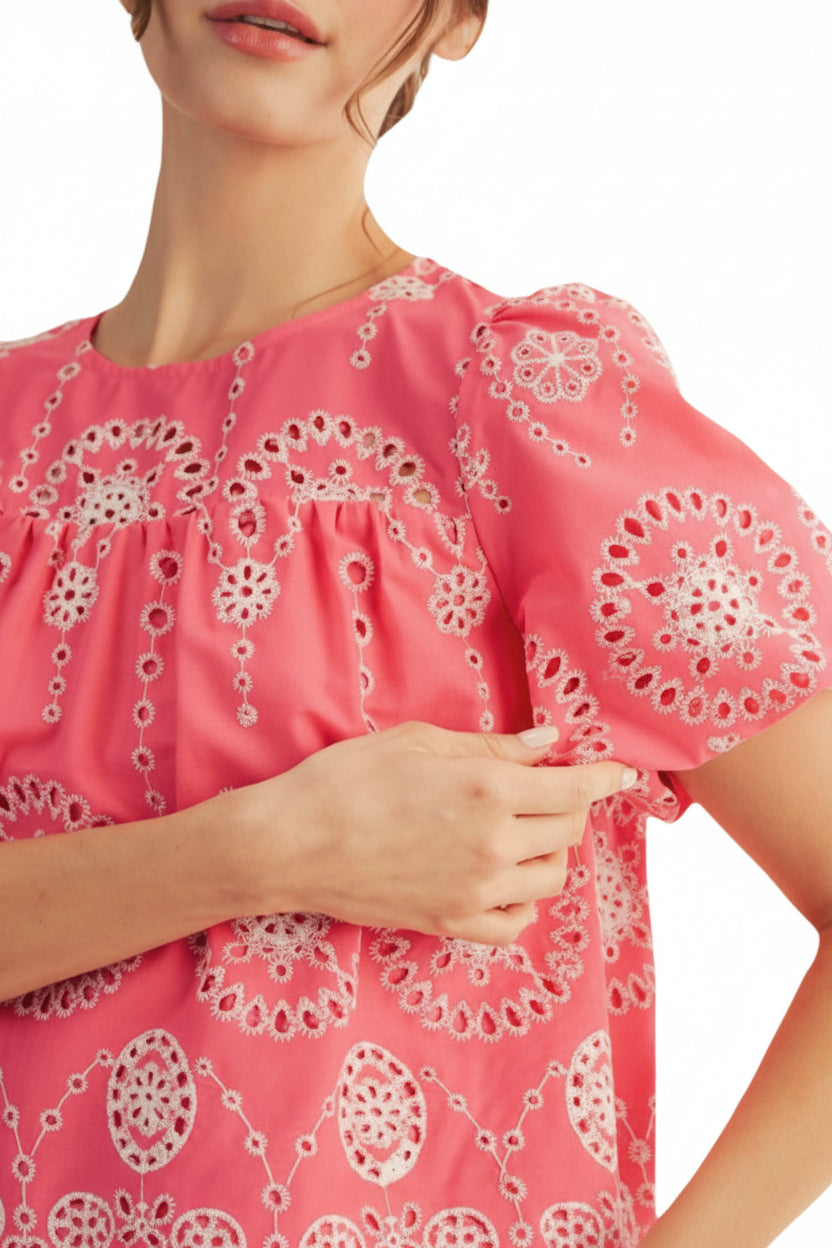 Scallop Hem Eyelet Lace Top in Pink