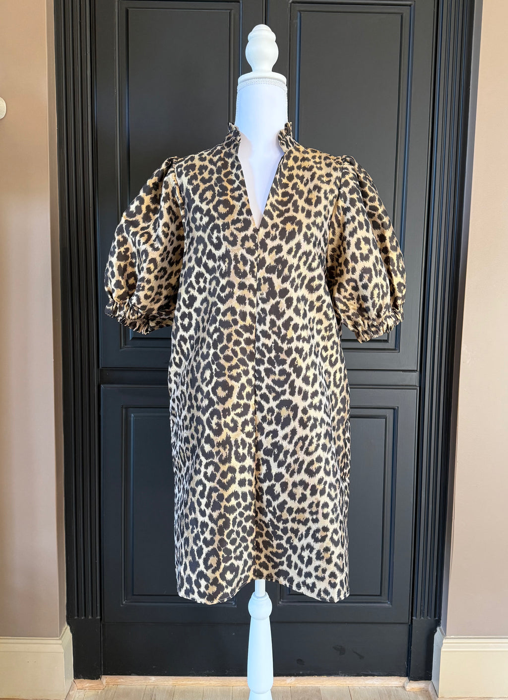 Leopard Puff Sleeve V-Neck Shift Dress